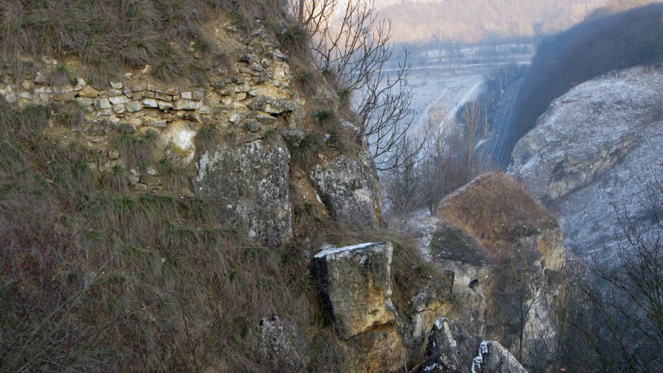 Výběr z fotografií zříceniny hradu Tetín v prosinci 2008