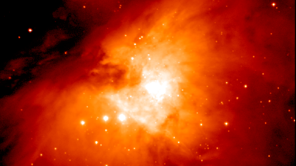 Snímek středu Velké mlhoviny M42 v souhvězdí Orion byl pořízen 5. listopadu 1996 z Observatoře Kleť