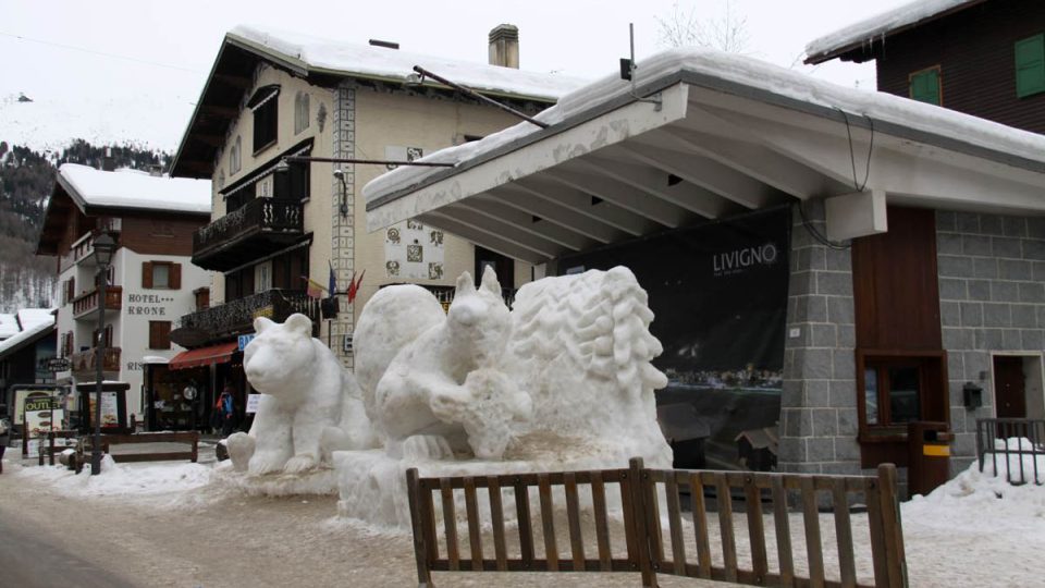 Livigno je během dne prázdné. Turisté tráví svůj čas většinou na sjezdovkách