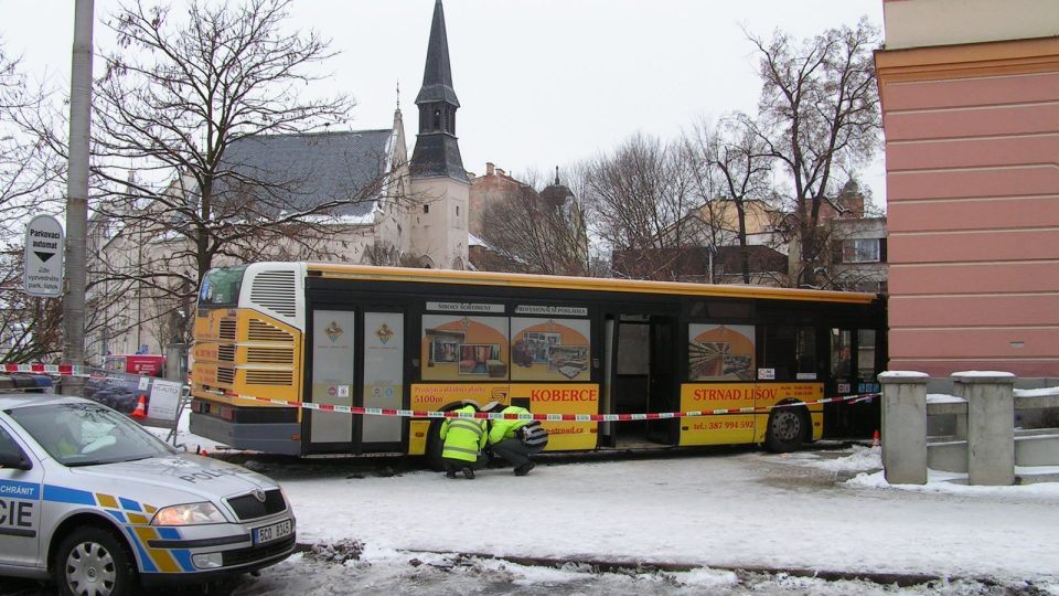 Autobusová dopravní nehoda v Českých Budějovicích