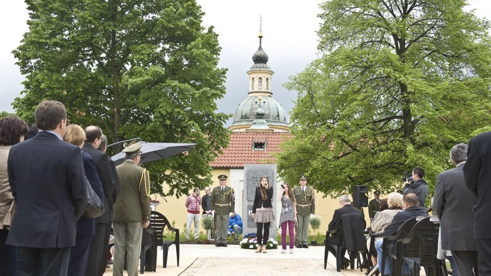 Odhalení pomníku na počest Josefa Líkaře a Václava Řeháka