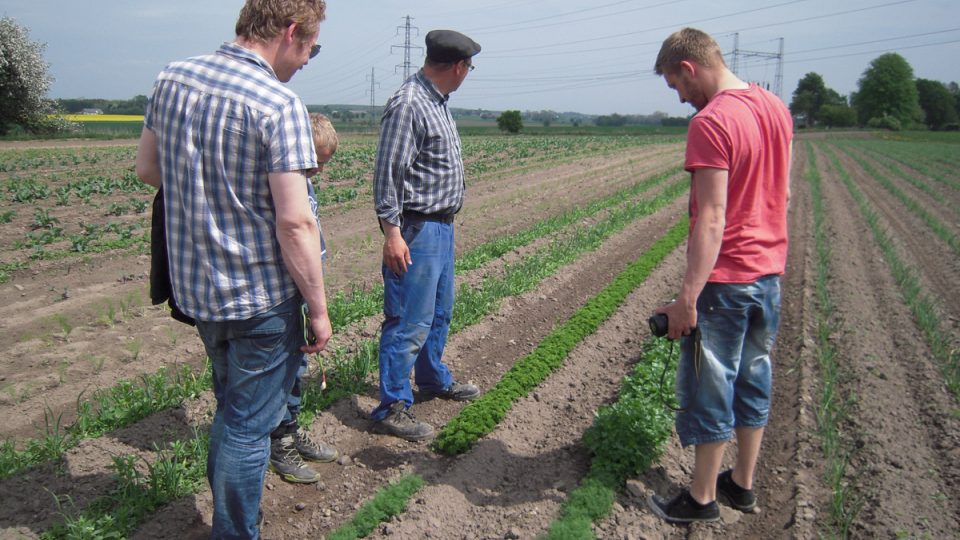 Kenneth Kirkedal na návštěvě u farmáře Jespera