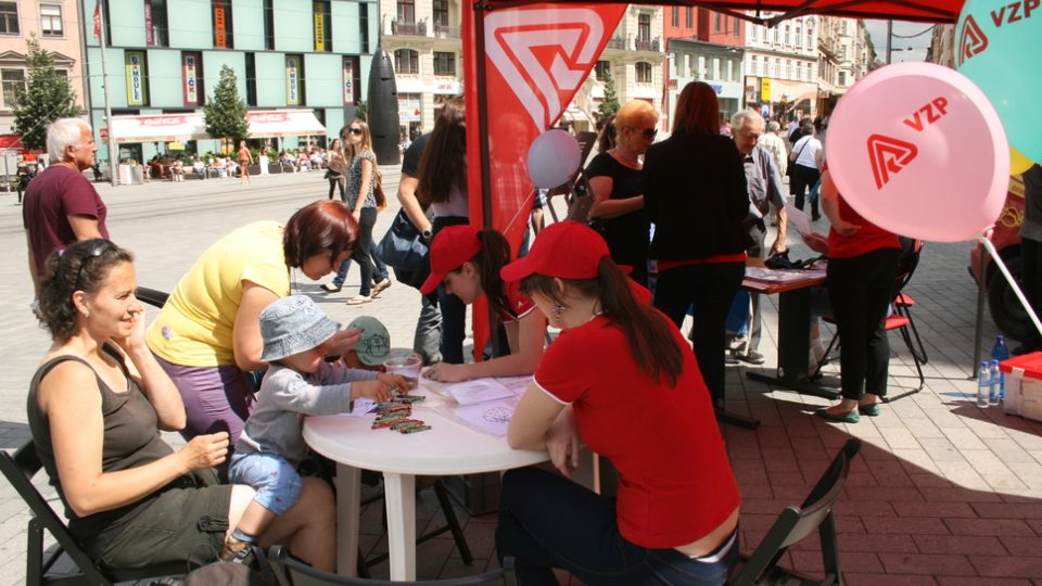 Stánek Všeobecné zdravotní pojišťovny - partnera akce