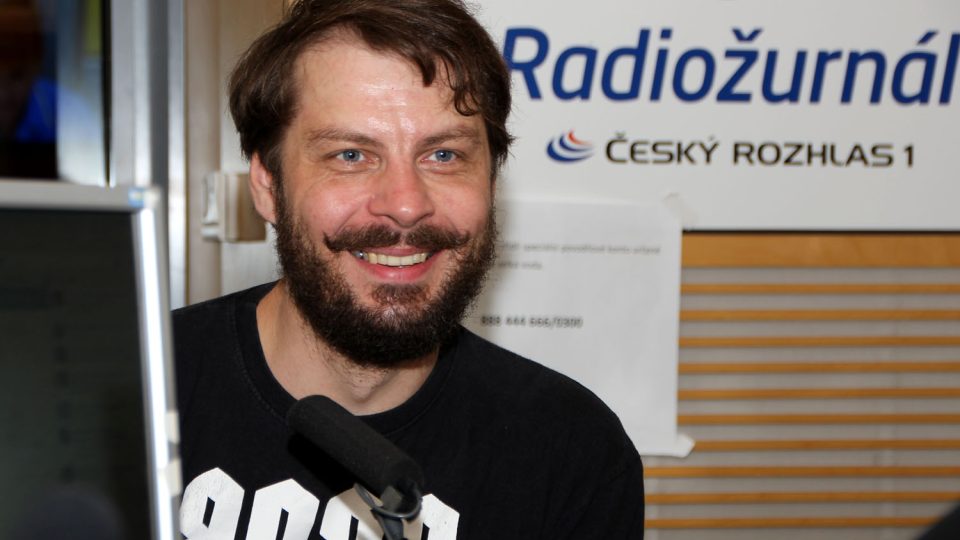 Výtvarník Roman Týc byl hostem Radiožurnálu