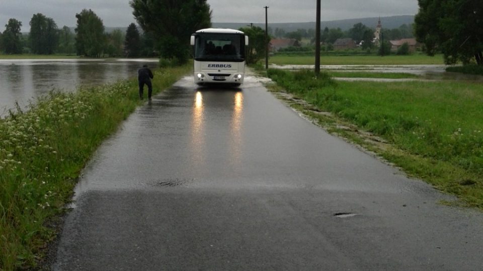 Situace v obci Višňová na Frýdlantsku, kde se 25. června rozvodnila řeka Smědá 