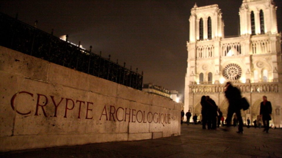 Paříž archeologická krypta pod katedrálou