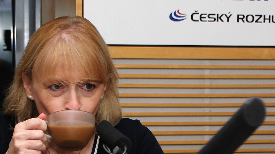 Advokátka a bývalá politička Hana Marvanová přijala pozvání Lucie Výborné do studia Radiožurnálu