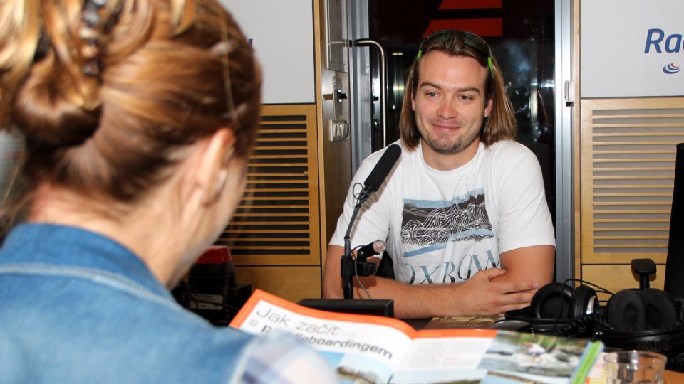 Jan Rott a Lucie Výborná ve studiu Radiožurnálu Jan Rott a Lucie Výborná ve studiu Radiožurnálu