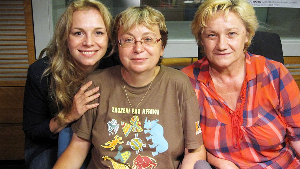 Martina Kocánová, Jana Myslivečková (mluvčí) a Lenka Vágnerová; obě ze zoo Dvůr Králové nad Labem