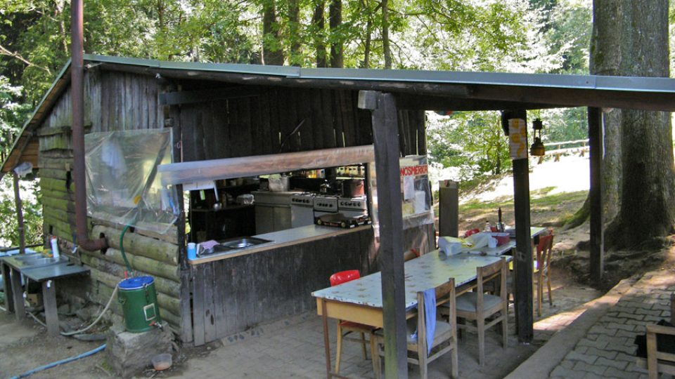 Kuchyně přírodního tábora Janovka u Velkého Šenova byla v pořádku