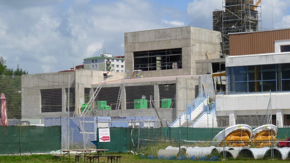 Stavba aquaparku v Třebíči ve 27. týdnu