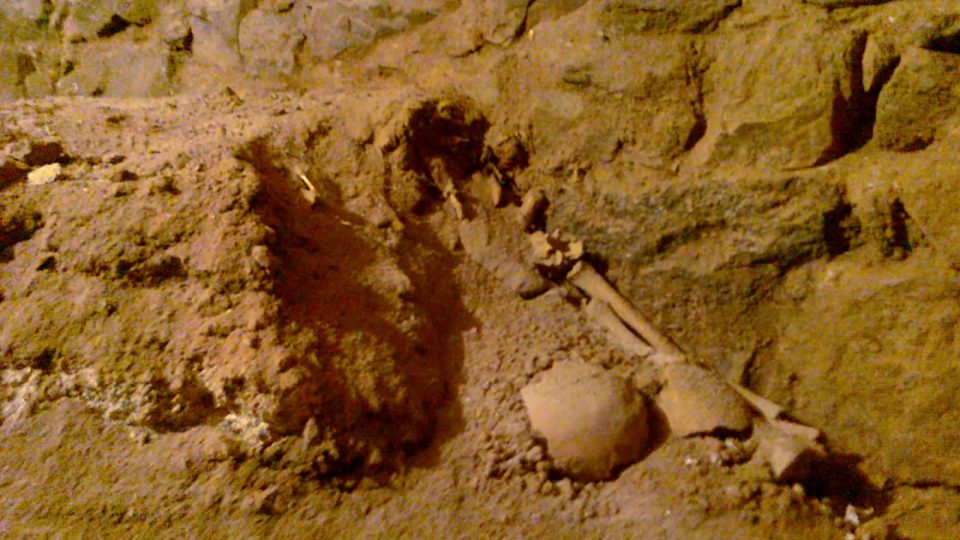Třebíč. Dům mušketýra v třebíčském zámku ukrýval stovky lidských kostí