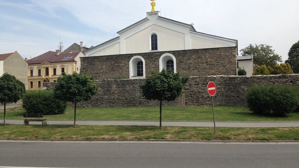 Synagoga v rukou evangelíků