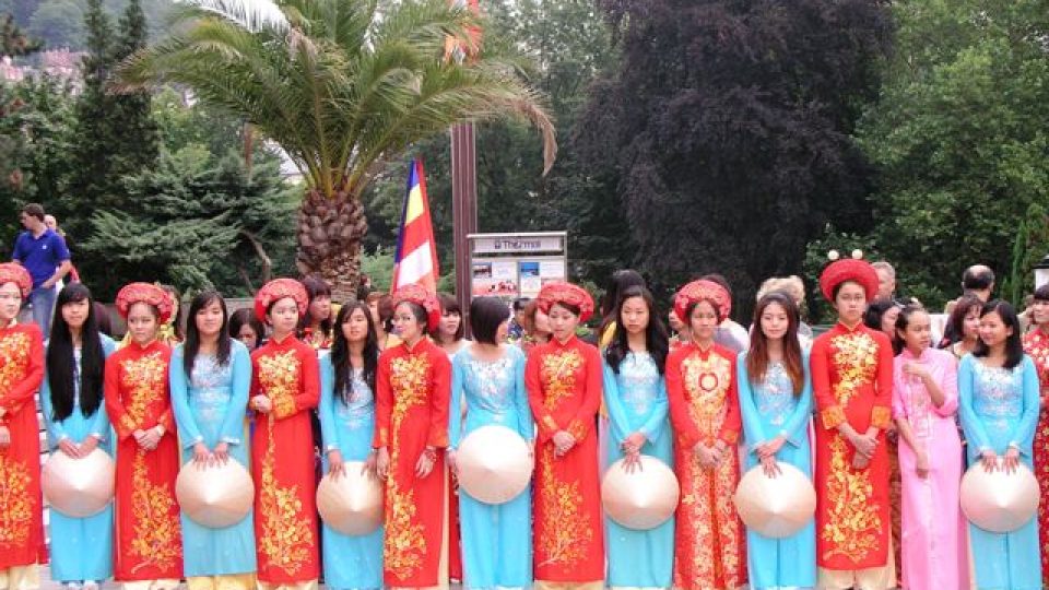Festival vietnamské kultury a buddhismus v Karlových Varech