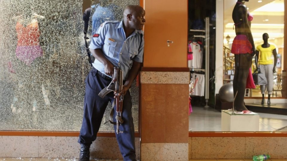 Policejní důstojník ve Westgate centru.JPG