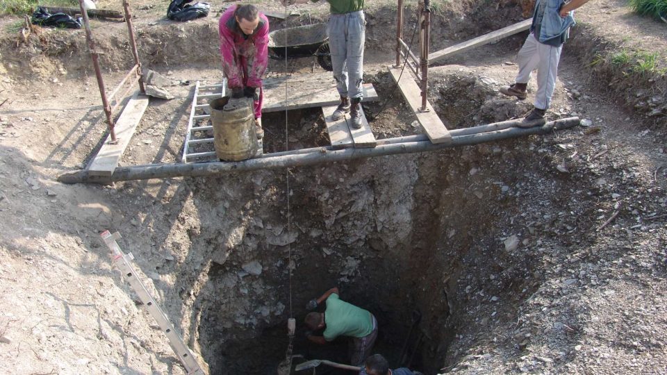 Tepenec - archeologický výzkum studny, 2008