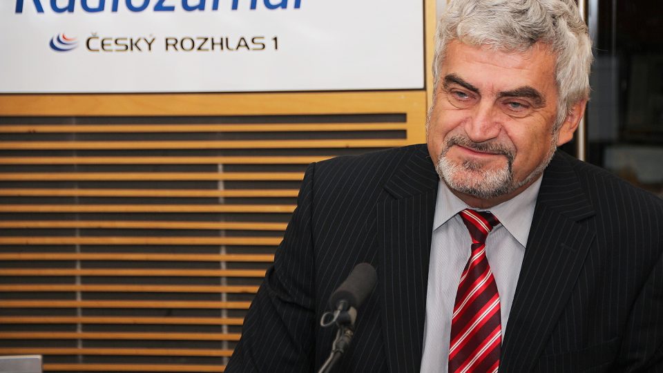 František Rypáček, ředitel Ústavu makromolekulární chemie AV ČR 