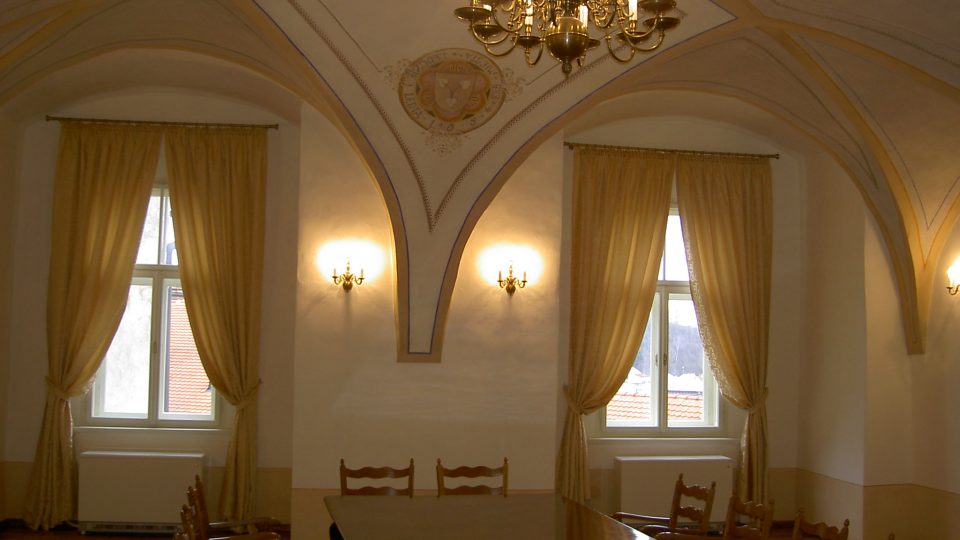 Nově zrekonstruovaný salonek na hradě v Ledči nad Sázavou