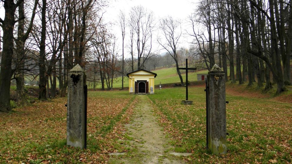 Starý hřbitov v Loučné nad Desnou