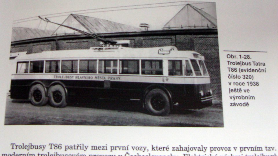 Trolejbus Tatra T 86