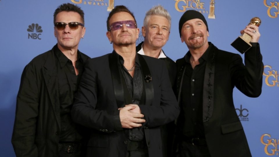 Kapela U2 získala ocenění Zlatý globus za nejlepší filmovou píšeň ke snímku Mandela: Long Walk to Freedom 