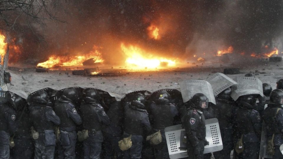 Ukrajinská policie se znovu pokusila rozehnat demonstranty