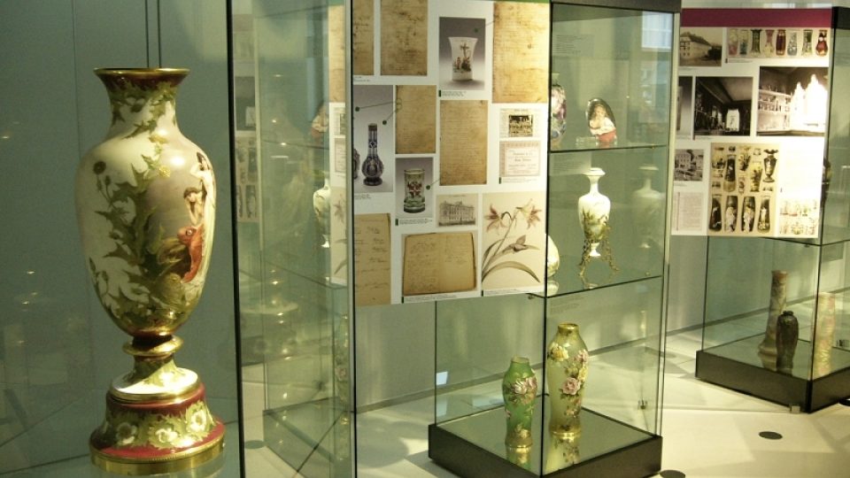Výstava ke 120. výročí Sklářského muzea v Novém Boru