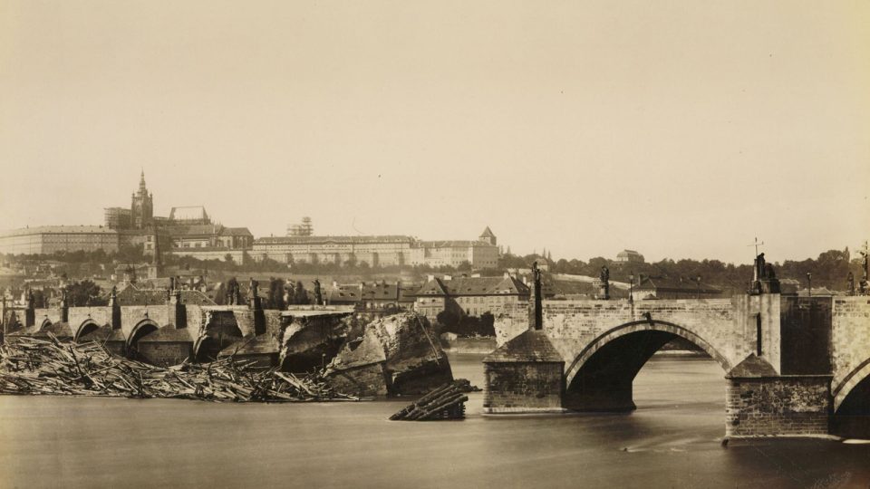J. Ekert, Karlúv most po povodni 1890.
