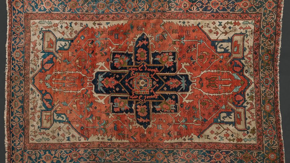 Venkovský koberec z oblasti Heríz, ze sbírek v Jindřichově Hradci