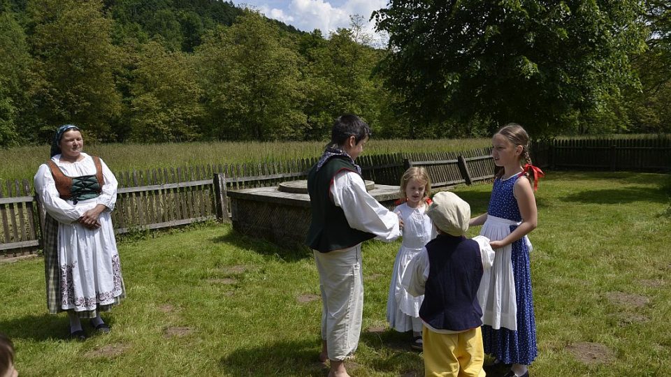 Akce s názvem ZA BABIČKOU BOŽENY NĚMCOVÉ DO RATIBOŘIC