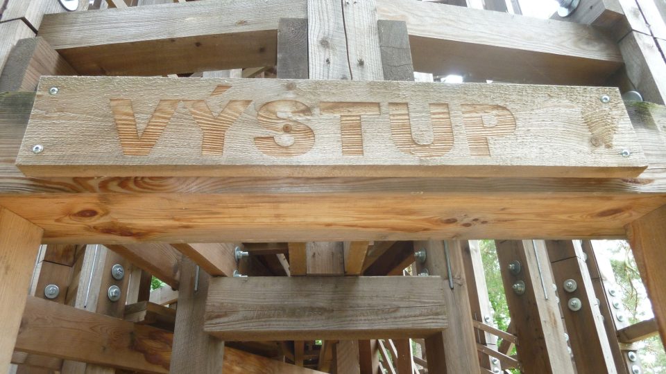 Heřmanice na Frýdlantsku - rozhledna "Okurka" Heřmanice na Frýdlantsku - rozhledna "Okurka"