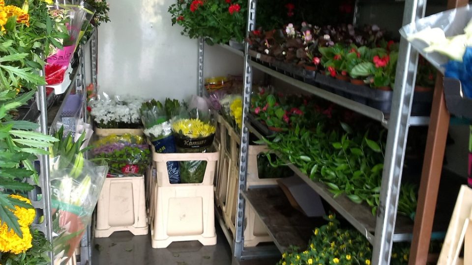 Dodávka s květinami Dodávka s květinami