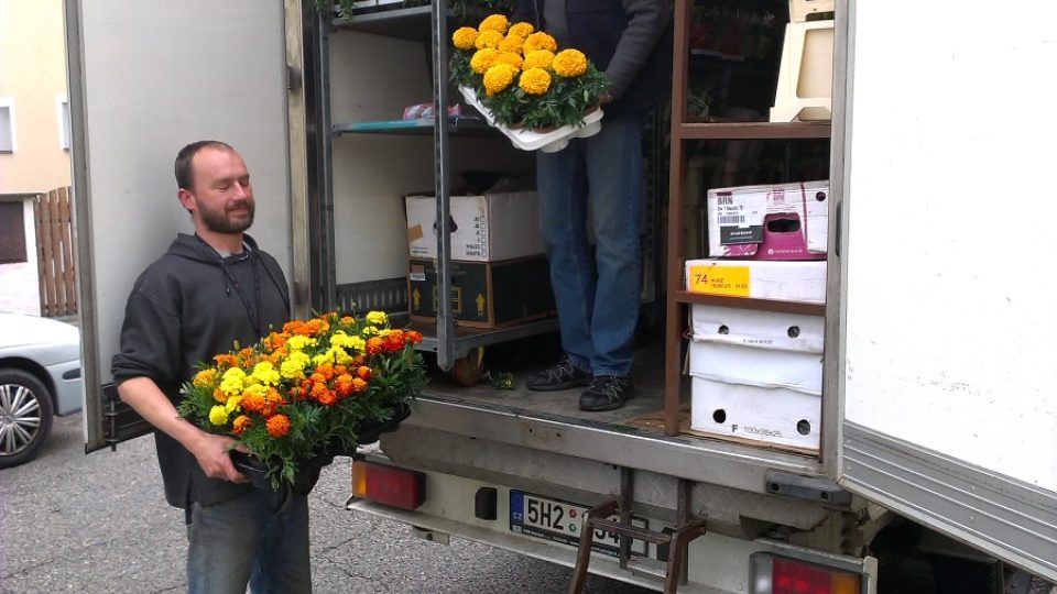 Dodávka s květinami Dodávka s květinami