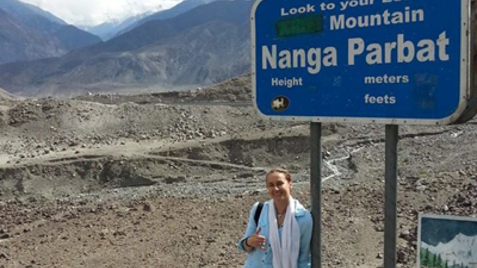 Lucie Výborná se hlásí do vysílání každý den z Himálaje