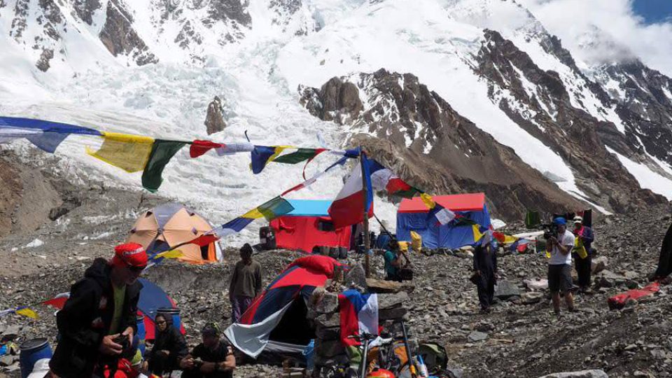 Takhle to vypadá v základním táboře u K2