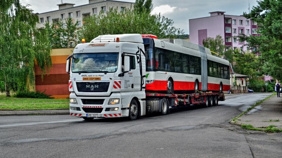 Trolejbus na cestě po Ústí nad Labem | foto: Petr Šašek - Dopravní podnik města Ústí nad Labem Trolejbus na cestě po Ústí nad Labem