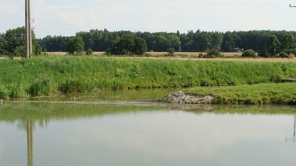 Rozbočení Loučné a kanálu Halda