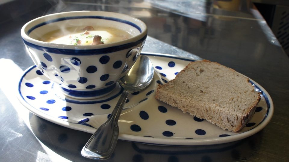 Lišková polévka podle krkonošského receptu Františka Šimka