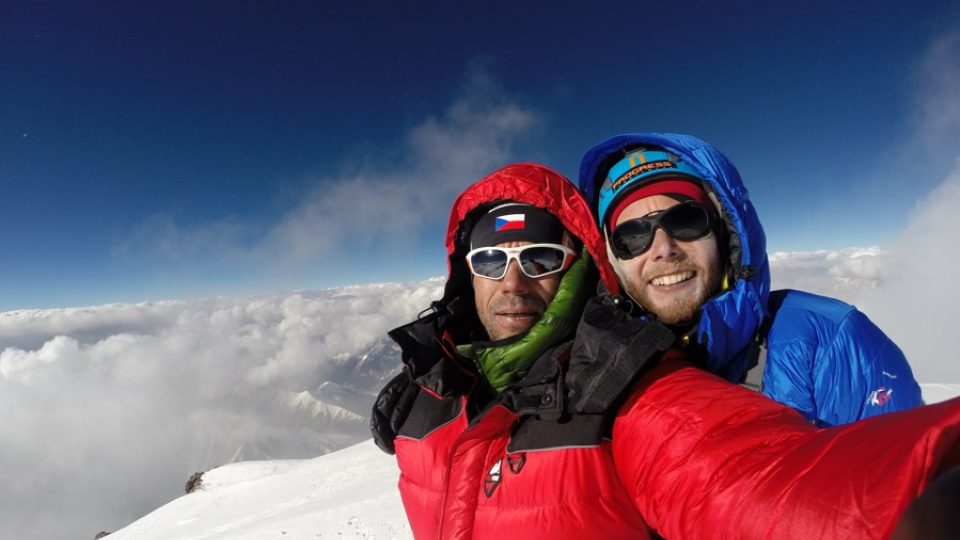 Honza Tráva Trávníček s Radkem Jarošem na vrcholu K2