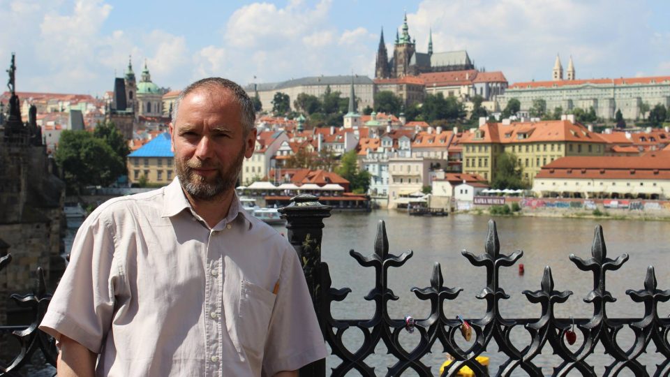 Syn ruské disidentky Jaroslav Gorbaněvskij přijel do Prahy se svou retrospektivní výstavou