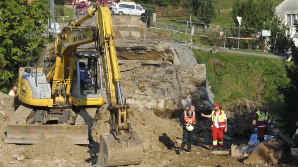 Zřícený most ve Vilémově na Havlíčkobrodsku