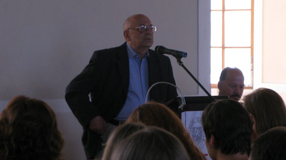 Prof. PhDr. Eduard Maur, CSc. na konferenci Kroniky jako historický pramen