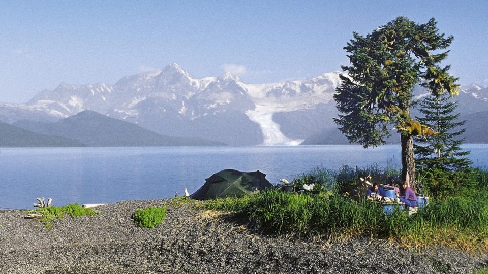 Leoš Šimánek - v nafukovacích člunech podél pobřeží Kanady a Aljašky