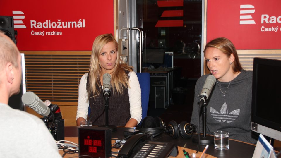 Kristýna Kolocová a Markéta Sluková v Hostu Radiožurnálu