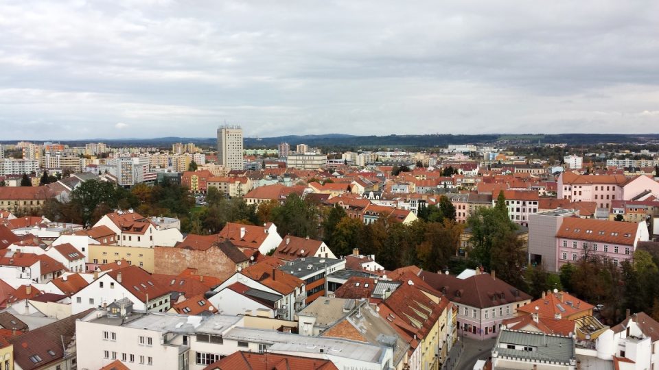 Pohled z černé věže - v pozadí Temelín a Hluboká nad Vltavou