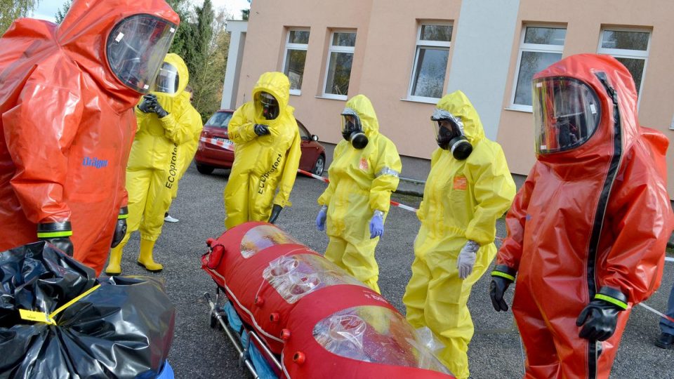 Cvičení na podezření na nebezpečnou nákazu v Karlových Varech