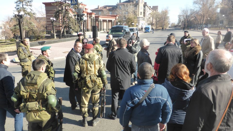 Luhansk během voleb proruských separatistů na Ukrajině