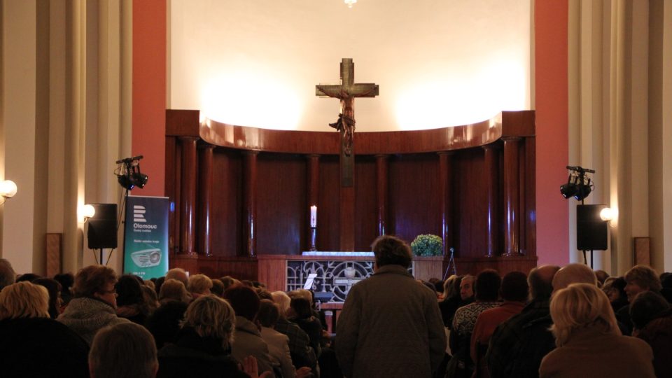 Husův sbor v Olomouci byl vyprodán do posledního místečka