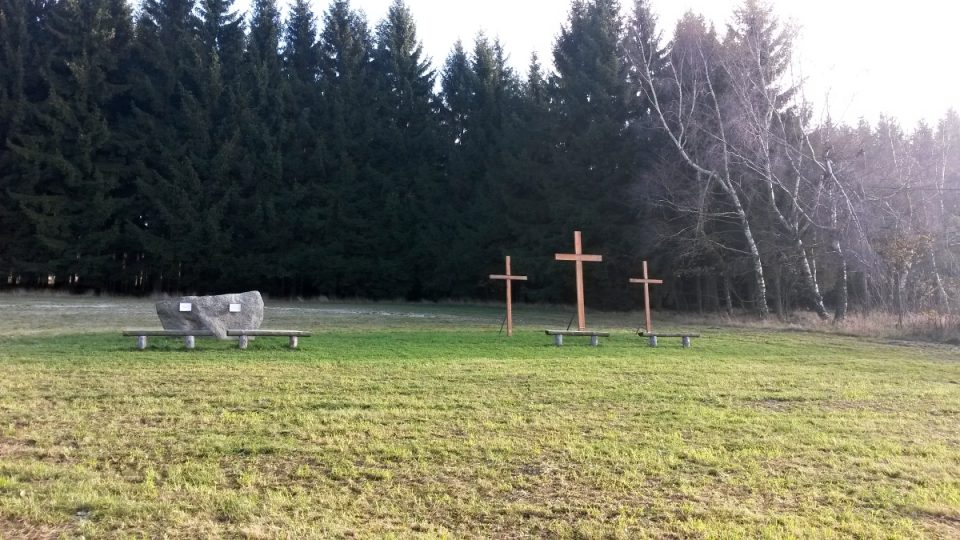 Křížová cesta na Harusův kopec