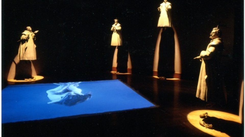 Výstava Along the Frontier, 1996 (instalace Francesc Torres)